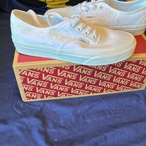 Vans White Floral Embroidered Low-Top Sneakers